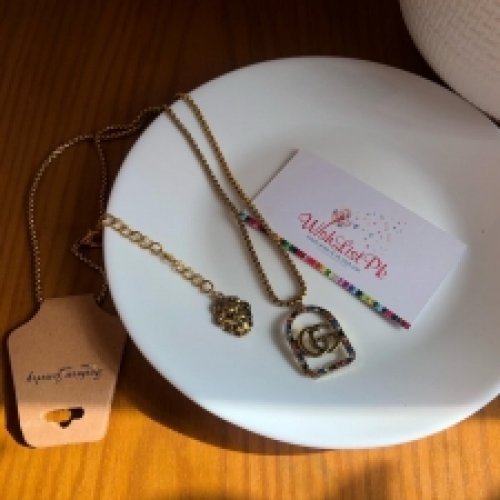 Best Price Gucci Lion Stones Pendant
