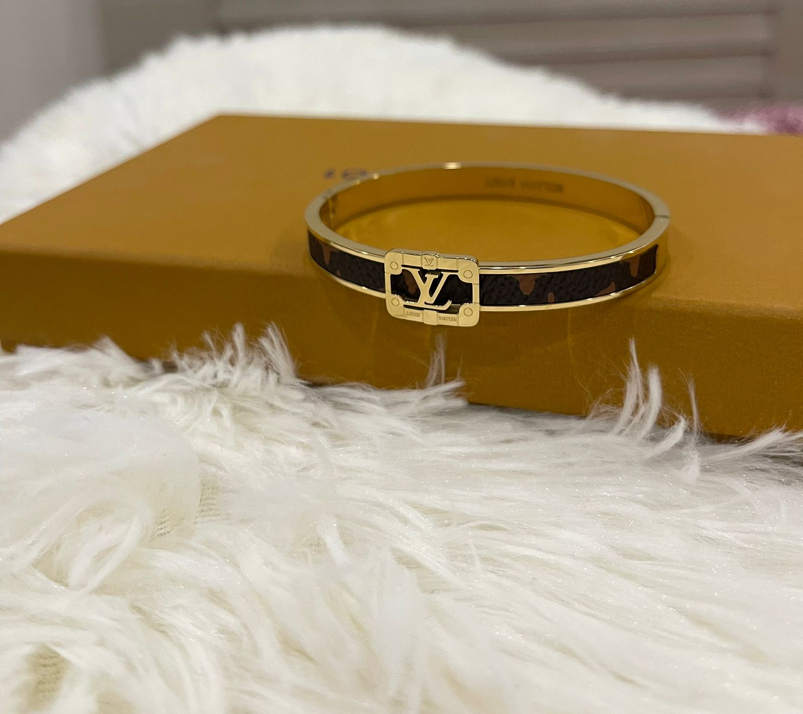 Best Price LV Bangle